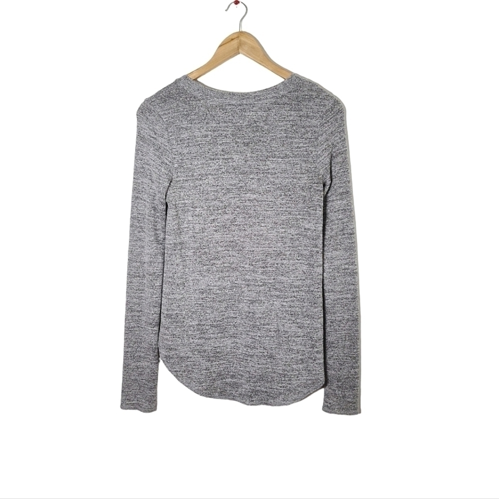 Aritzia Wilfred Free Diapason Gray Long Sleeve Tee Women's Size M - Picture 7 of 14